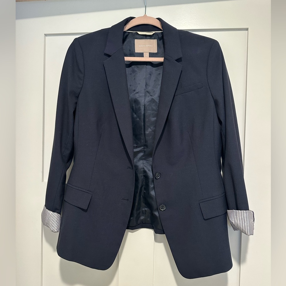 Banana Republic navy suit blazer
